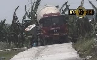 Aroma Korupsi di Proyek Jalan Kuripan-Wonosekar Demak: Tanpa Papan Nama, Besi Tulangan Diduga Disunat!